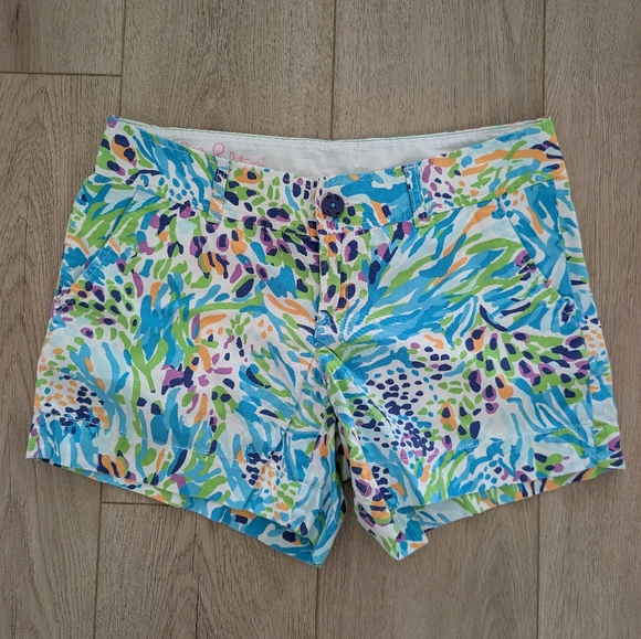 Lilly Pulitzer Pants - Lilly Pulitzer Callahan shorts in the "Sea Soiree" print